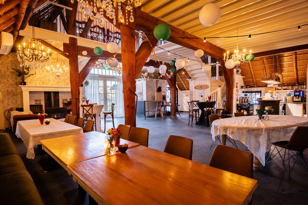 Grote feestzaal  (1)