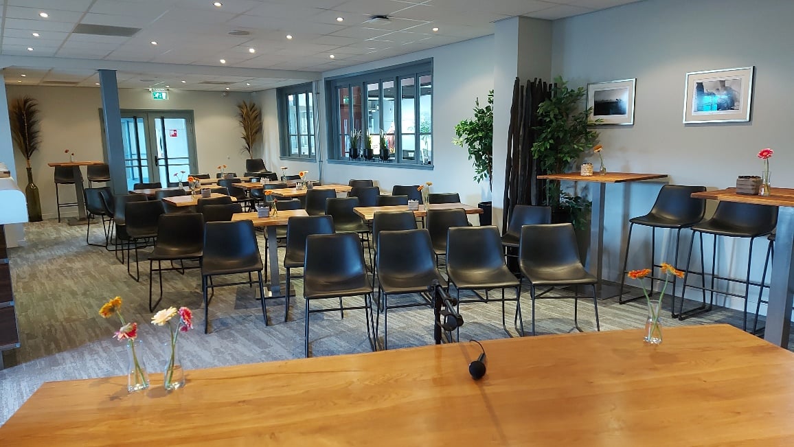 bestuurs opstelling.jpg