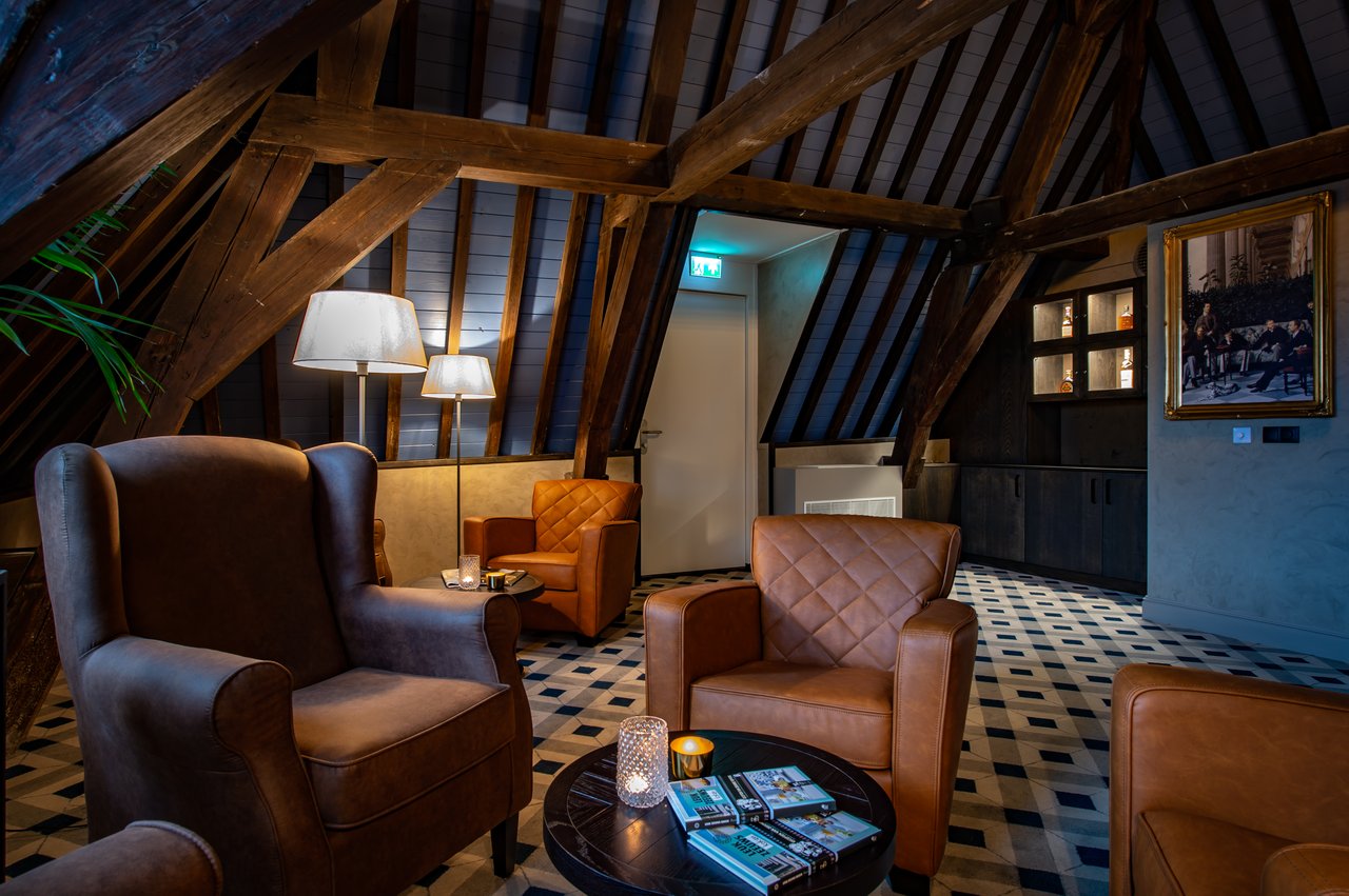 MONDRAGON-HERENKAMER-1.jpg