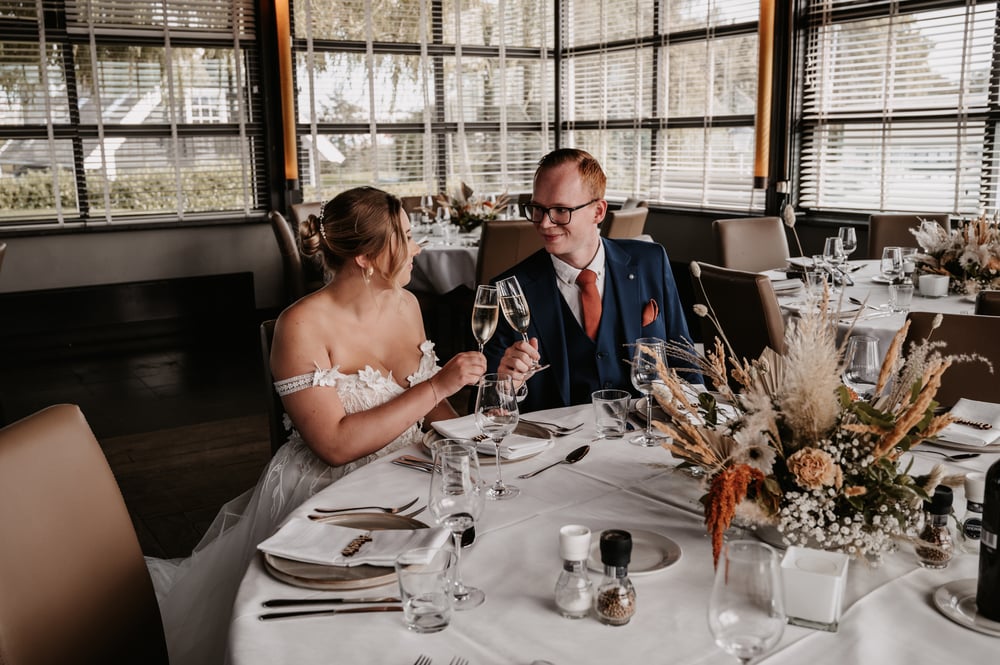 Dineropstelling in het Paviljoen van de Kalkovens 