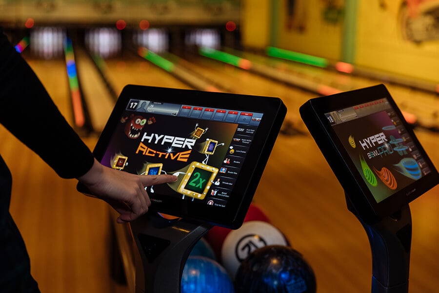 Claus HyperBowling