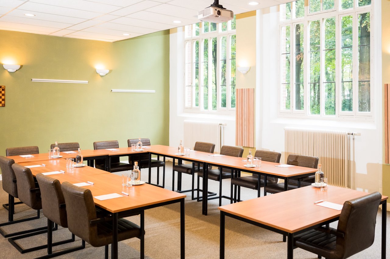 Napoleonzaal met veel daglicht 