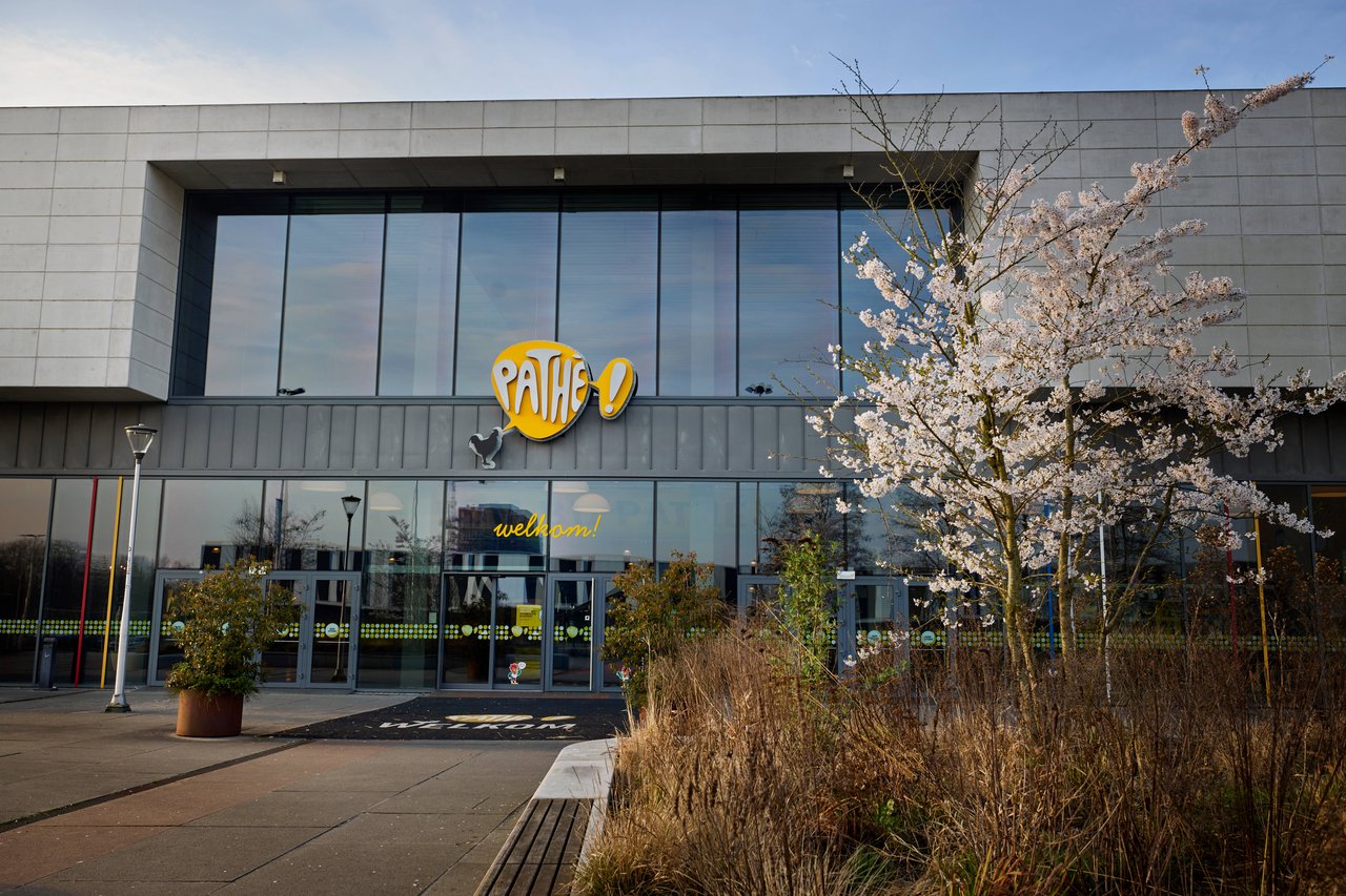 Pathe Stappegoor entree buiten.jpg