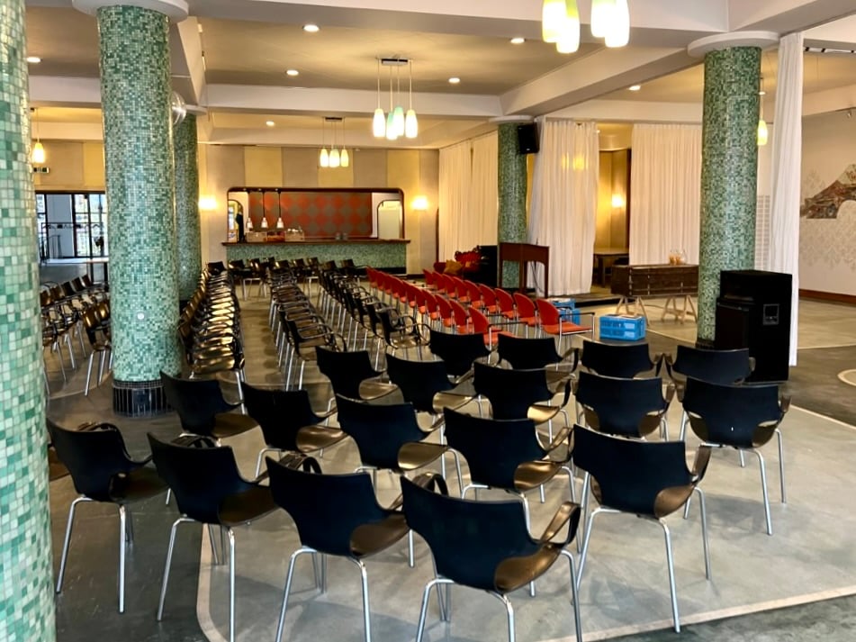 Ballroom Set-up Business Congres 