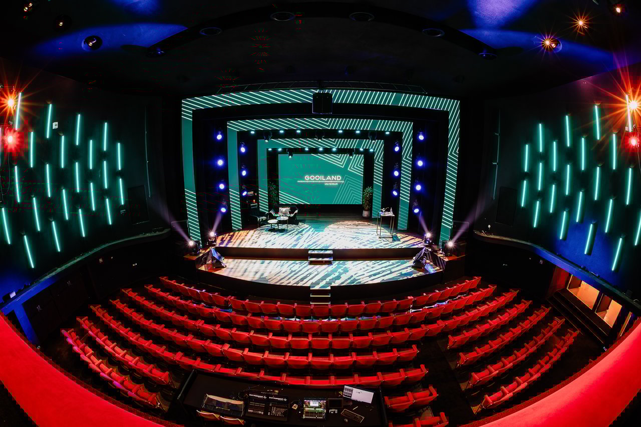 Theater (1)