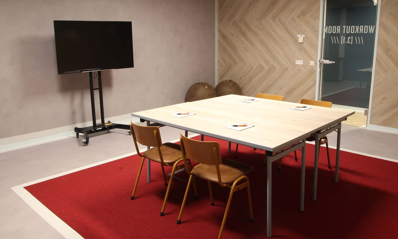 Omnisport - Workout Room Business Lounge 3.2 met scherm