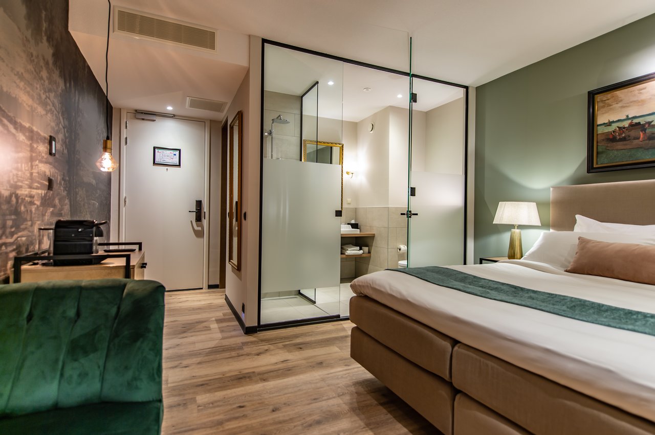 MONDRAGON-KAMER-12-25.jpg