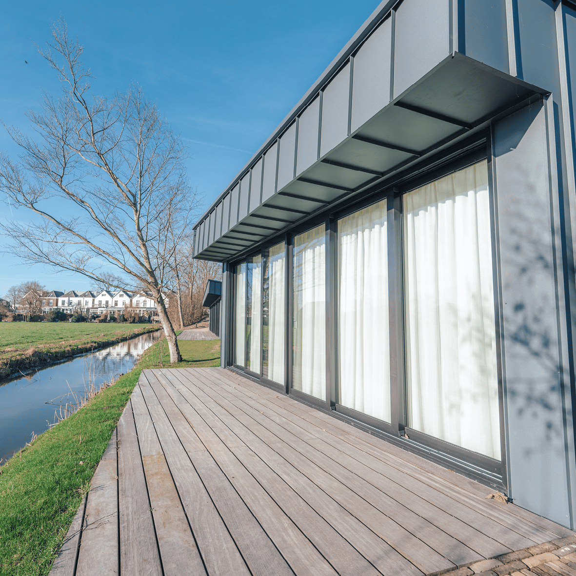 Hotel De Witte Dame lodges impressie6.png