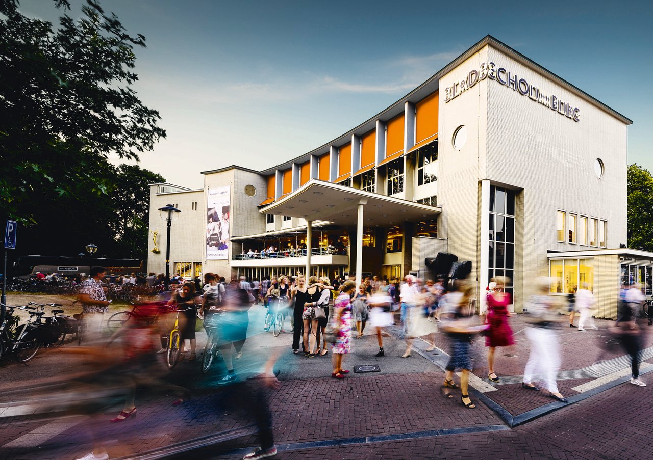 Stadsschouwburg Utrecht Edit overdag buiten (c) Jelmer de Haas Fotografie.jpg (1)