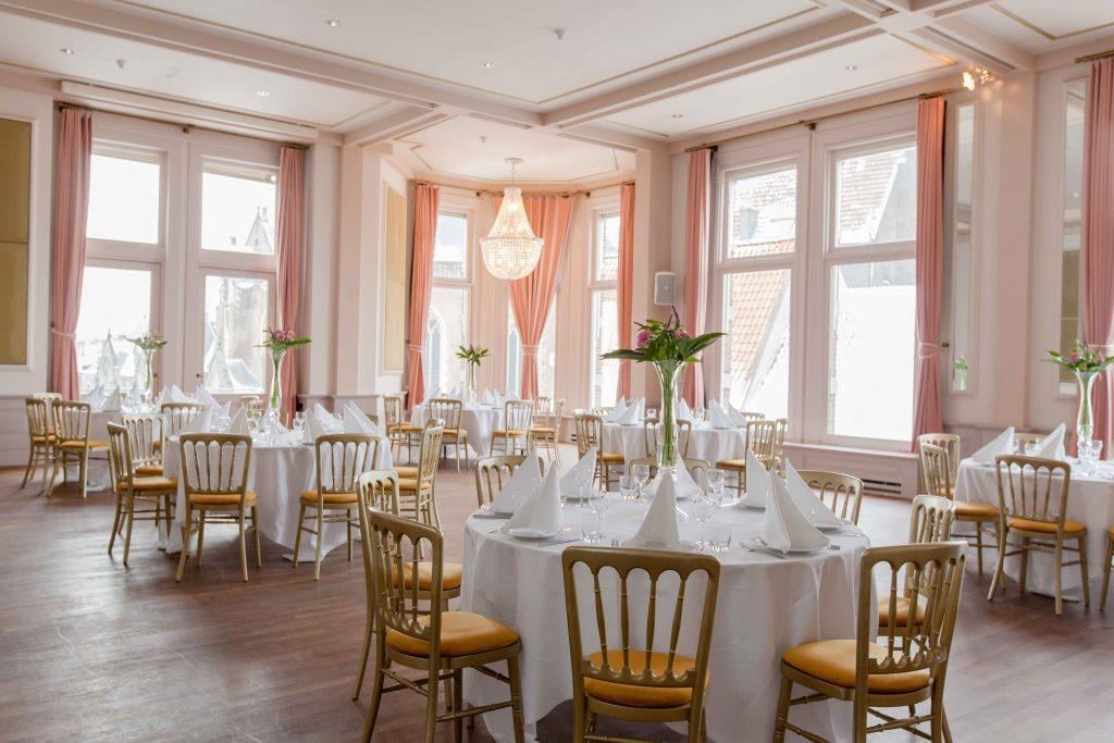 phil-haarlem-sit-down-diner-in-de-van-warmerdam-zaal-4.jpg