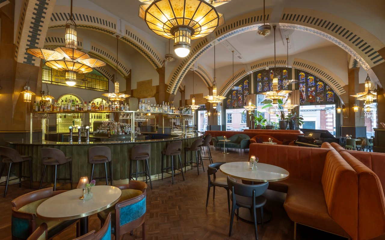 Café Americain - bar view.jpg
