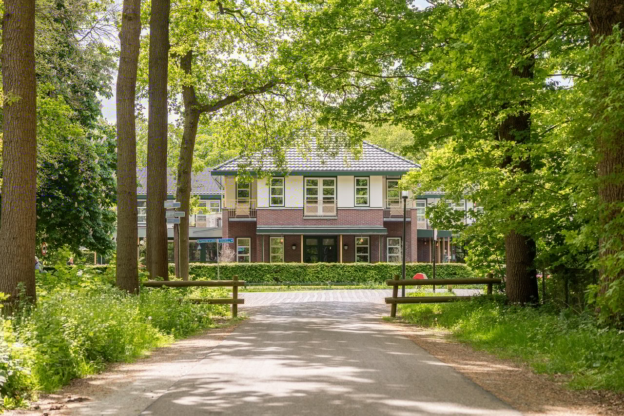 hoofdingang nieuw 400x600.jpg