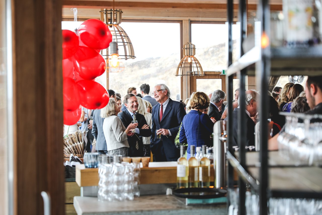 Lakens_restaurant_gestrand_borrels_diner_evenementen.jpg