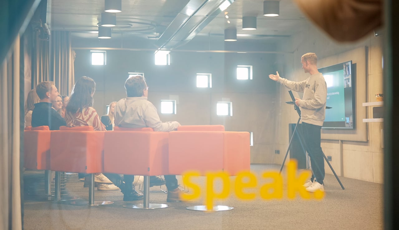 speak. (1)
