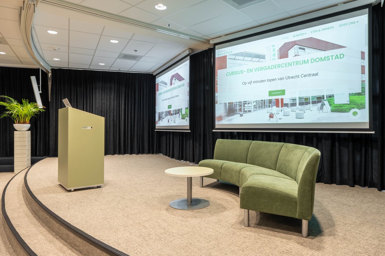 Grote Congreszaal podium