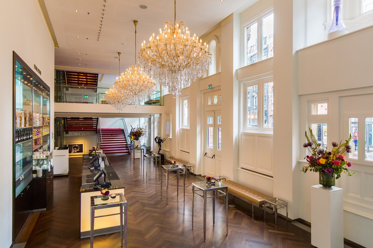 Amsterdam-DeLaMar-Royal-Foyer_entree.jpg