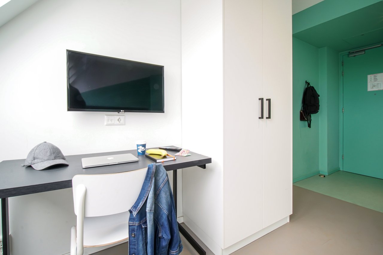 VIA_WORK_INTERIOR-205011.jpg