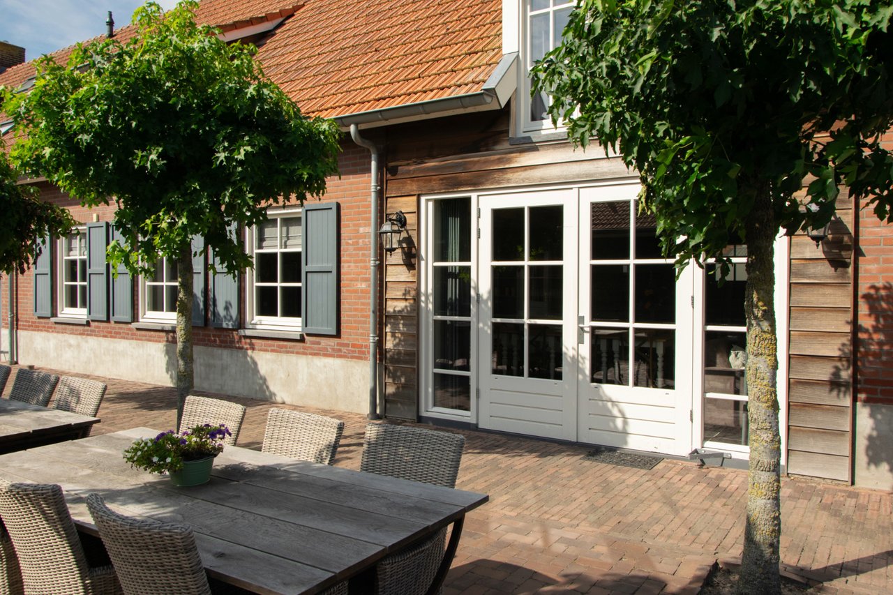 Boerderijwoning buiten