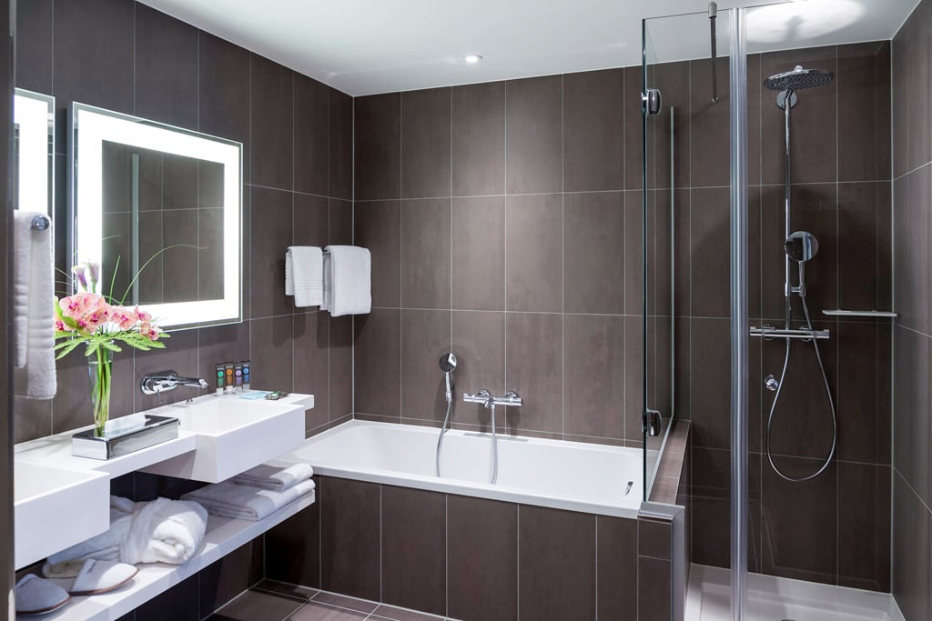 Suite bathrooms (1).jpg