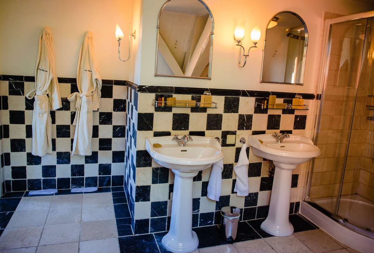 Wastafels Torenkamer.jpg