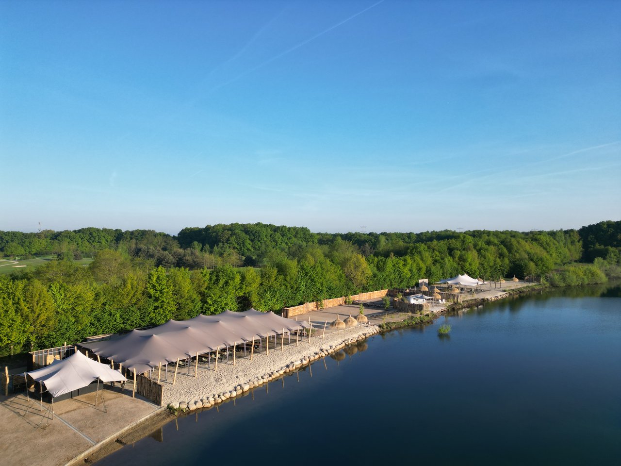 Unieke buitenlocatie aan het water