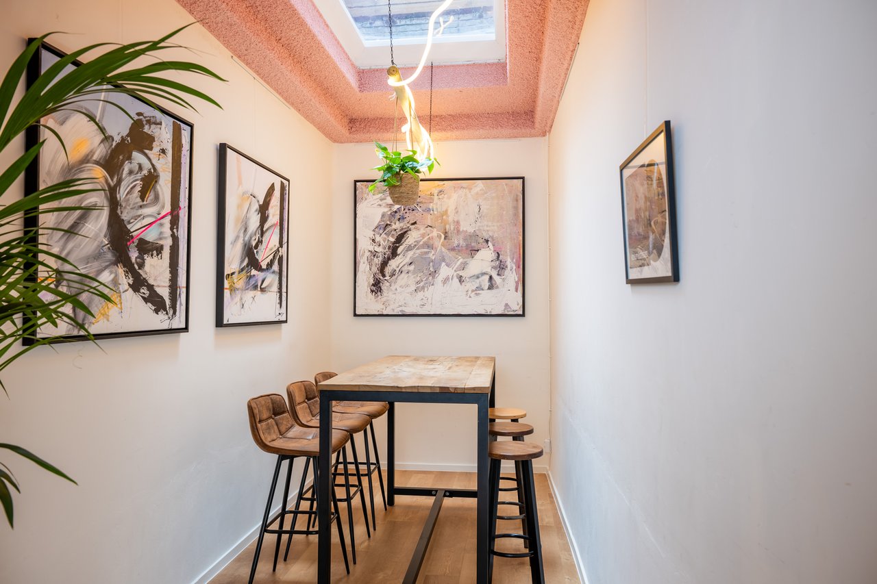 Vergaderlocatie DeepSpace (warm) - 3.jpg