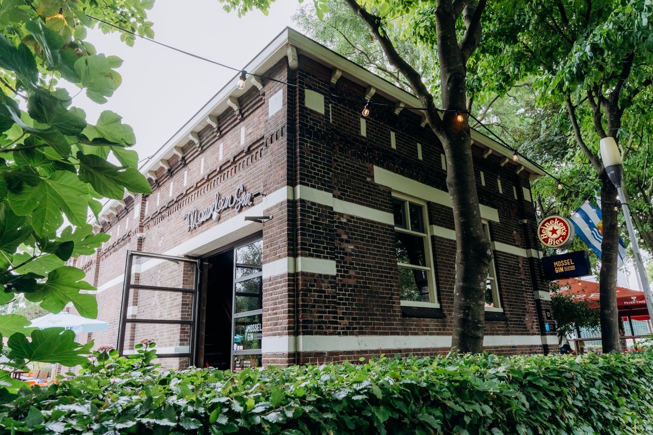 2025.08_Mossels&Gin_WebsiteShoot_@felipesperling_-16 groot.jpeg