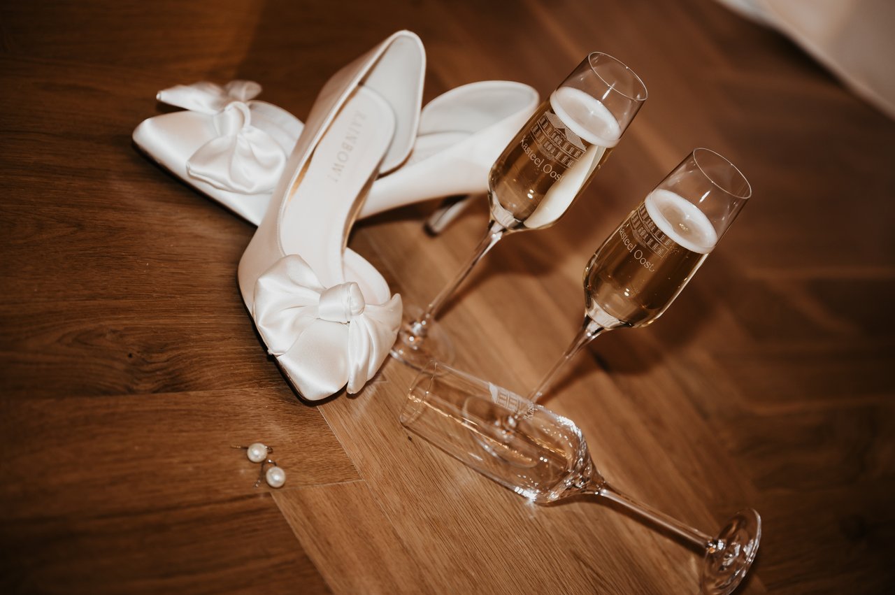 Bruidsschoen met Prosecco