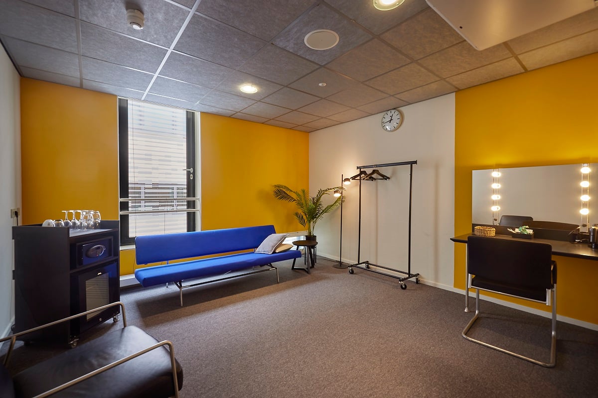 6. Solistenkleedkamer twee 2e etage.jpg
