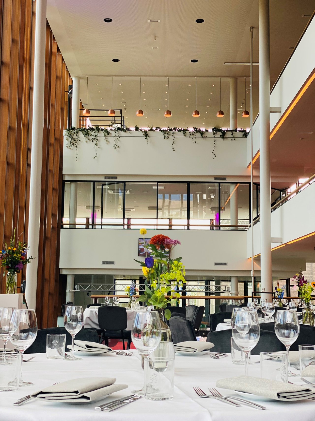 Diner op een uniek locatie in de foyer