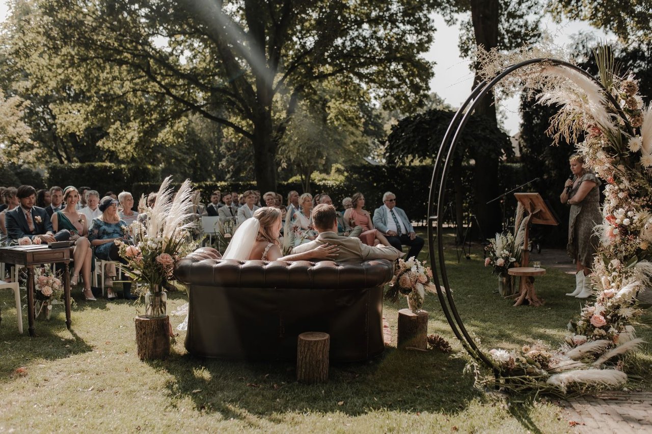 18. Ceremonie De Kasteeltuin.jpg