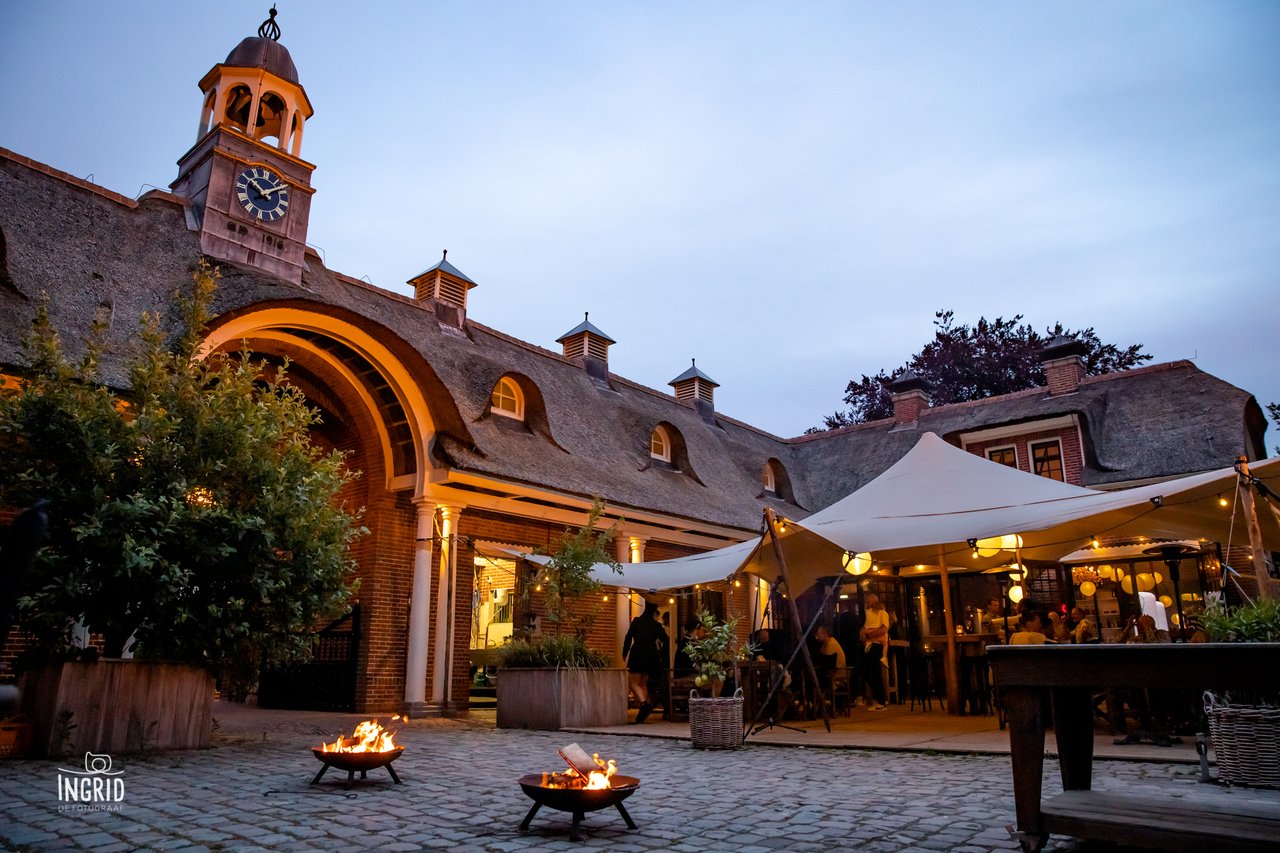Terras Parkzicht - avond.jpg