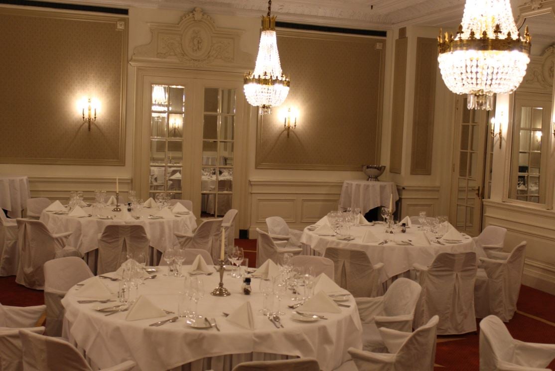 Spiegelzaal - diner.JPG
