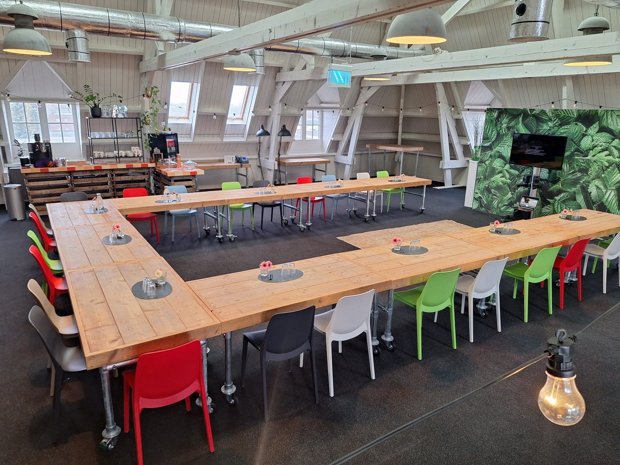 Loft congress zaal 18.17.00.jpeg