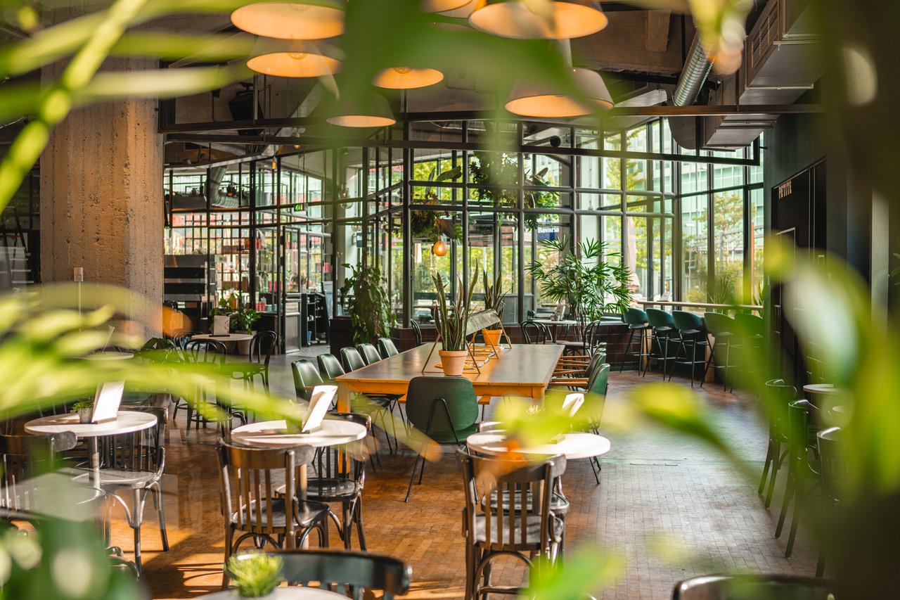 Koffietafel in koffiehoek