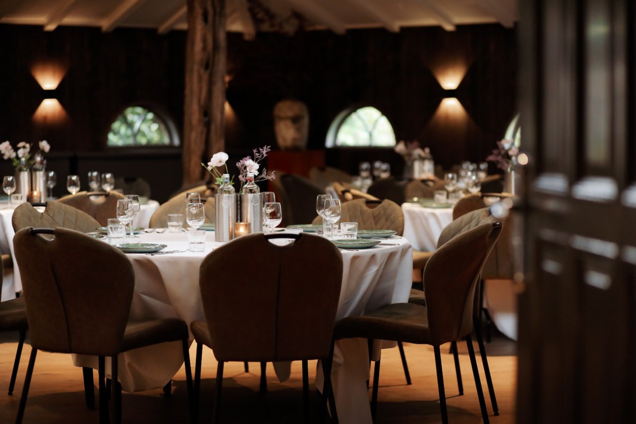 Dineropstelling - entree De Hooiberg
