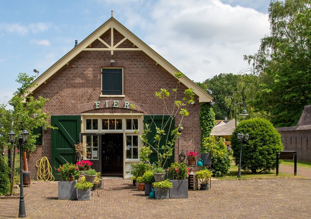 Welkom bij Fier Bussum | Entree buitenlocatie