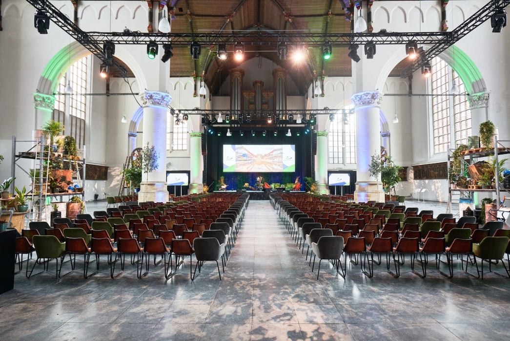 Theateropstelling Kerkzaal 500 personen