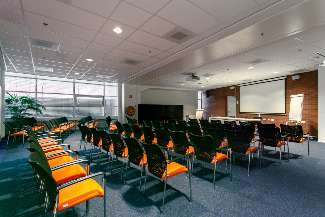 Kleine Congreszaal (1)