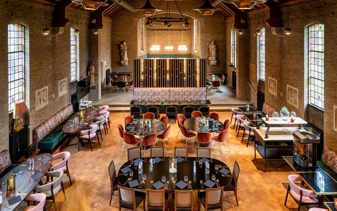 Ch-teauform-Landhuis-Marienheuvel-Chapelle-3-