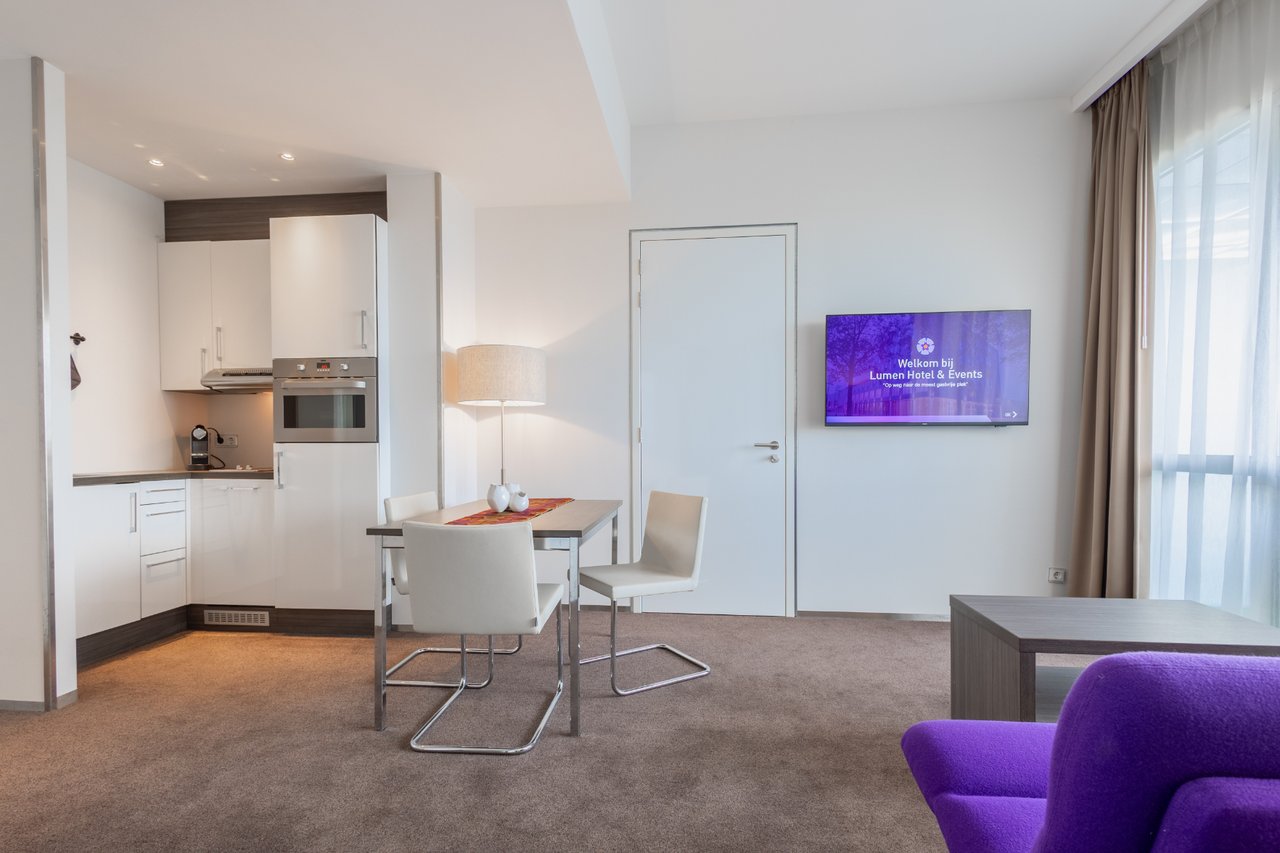 Apartment Suite - 6.jpg
