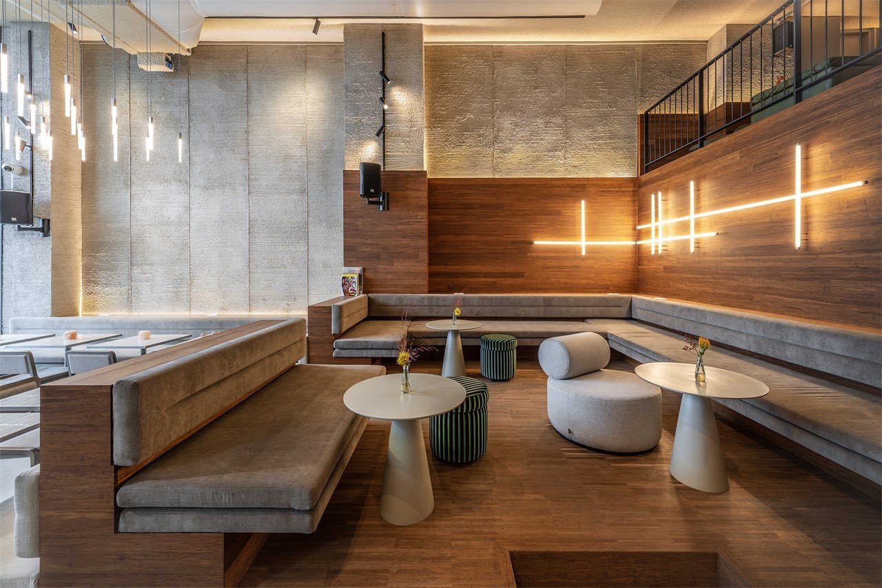 230223171749.Next-NDSM-lounge-TANK-interior-design-Tommy-Kleerekoper-Sanne-Schenk-068.resized.1280x0.jpg