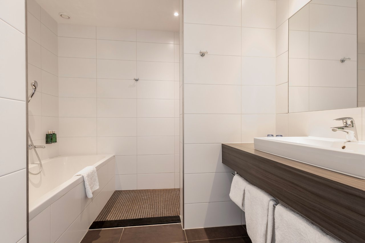 Comfort Deluxe - Badkamer - 2.jpg