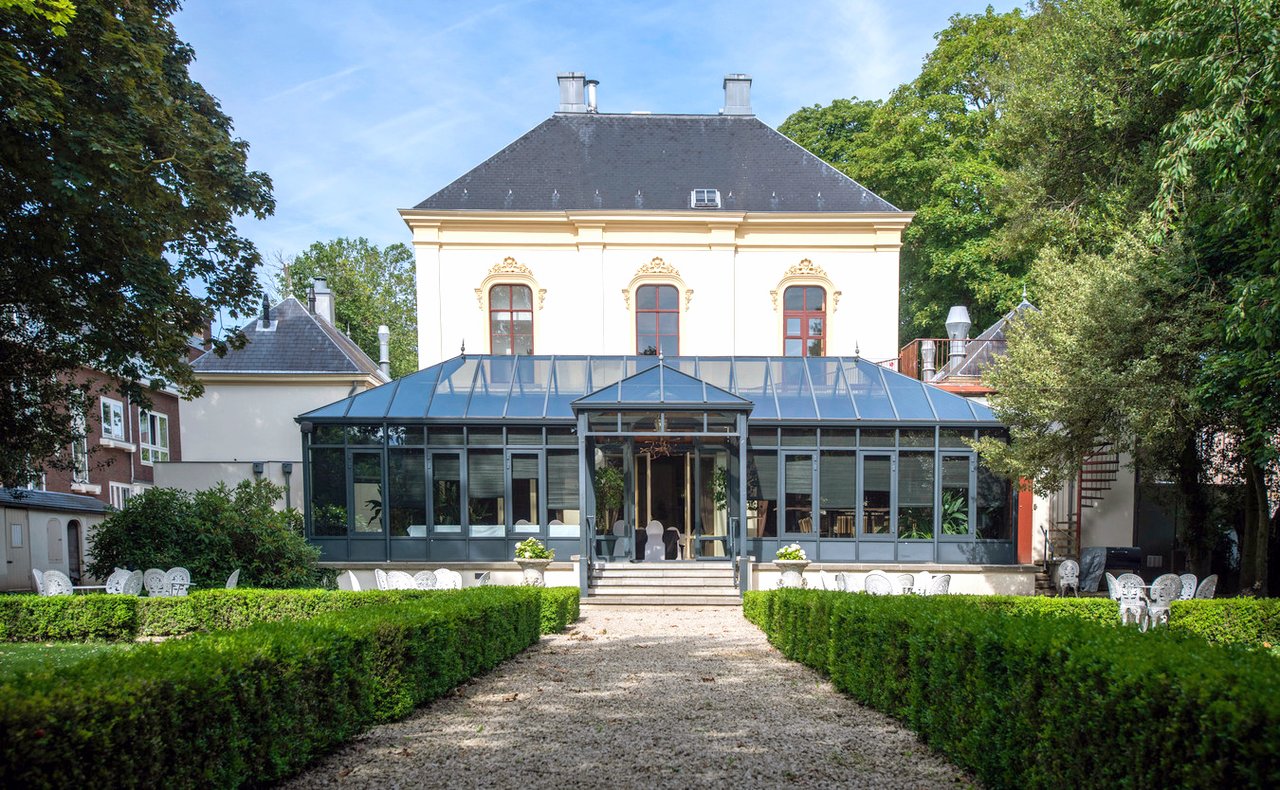 Trouwlocatie Villa 1855 in Tilburg binnentuin
