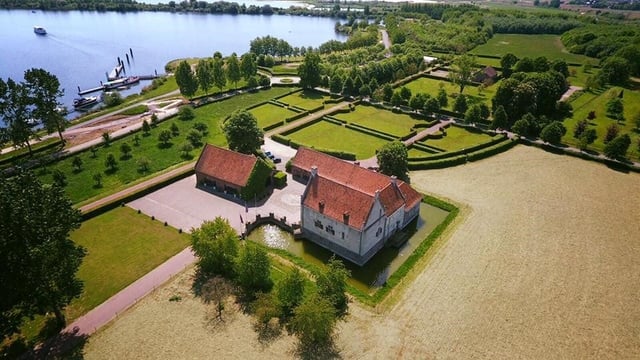 Kasteelhoeve de Grote Hegge